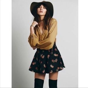 FREE PEOPLE ‘Good Day Sunshine’ Floral Corduroy Skirt Women’s Size 10
